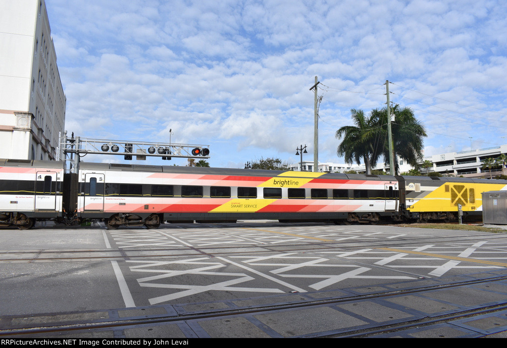 Brightline Smart Class 